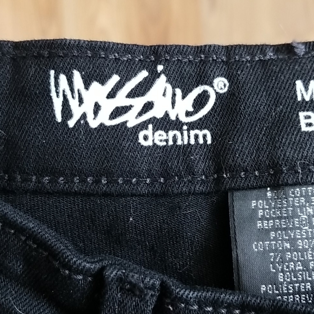 Mossimo Supply Co. Black Jean Shorts - Picture 6 of 7